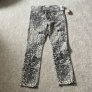 NWT Mother mid rise dazzler jeans in cream and grey leopard!